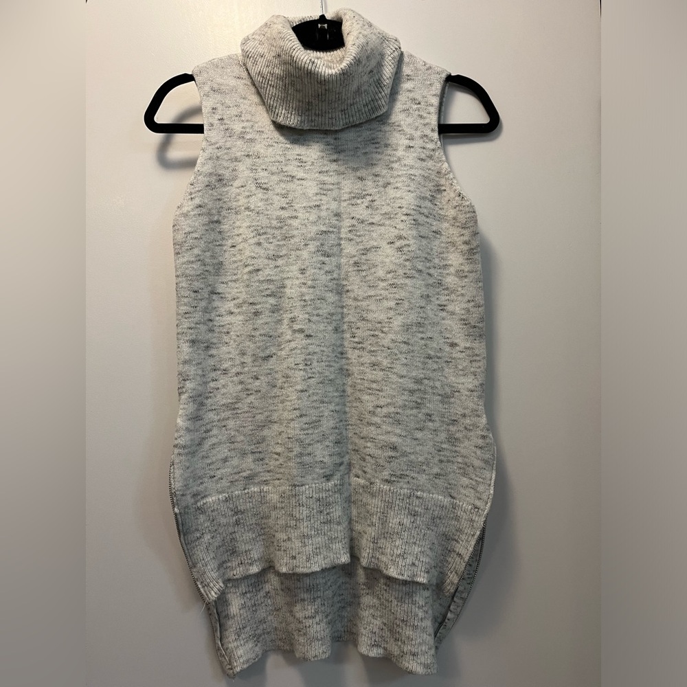 Seven Sisters - Sleeveless Turtle Neck Sweater Vest - Size XS